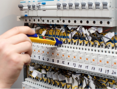 建設機械製造業